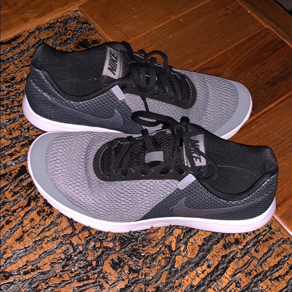 ☮️ Nike Flex Experience RN 6